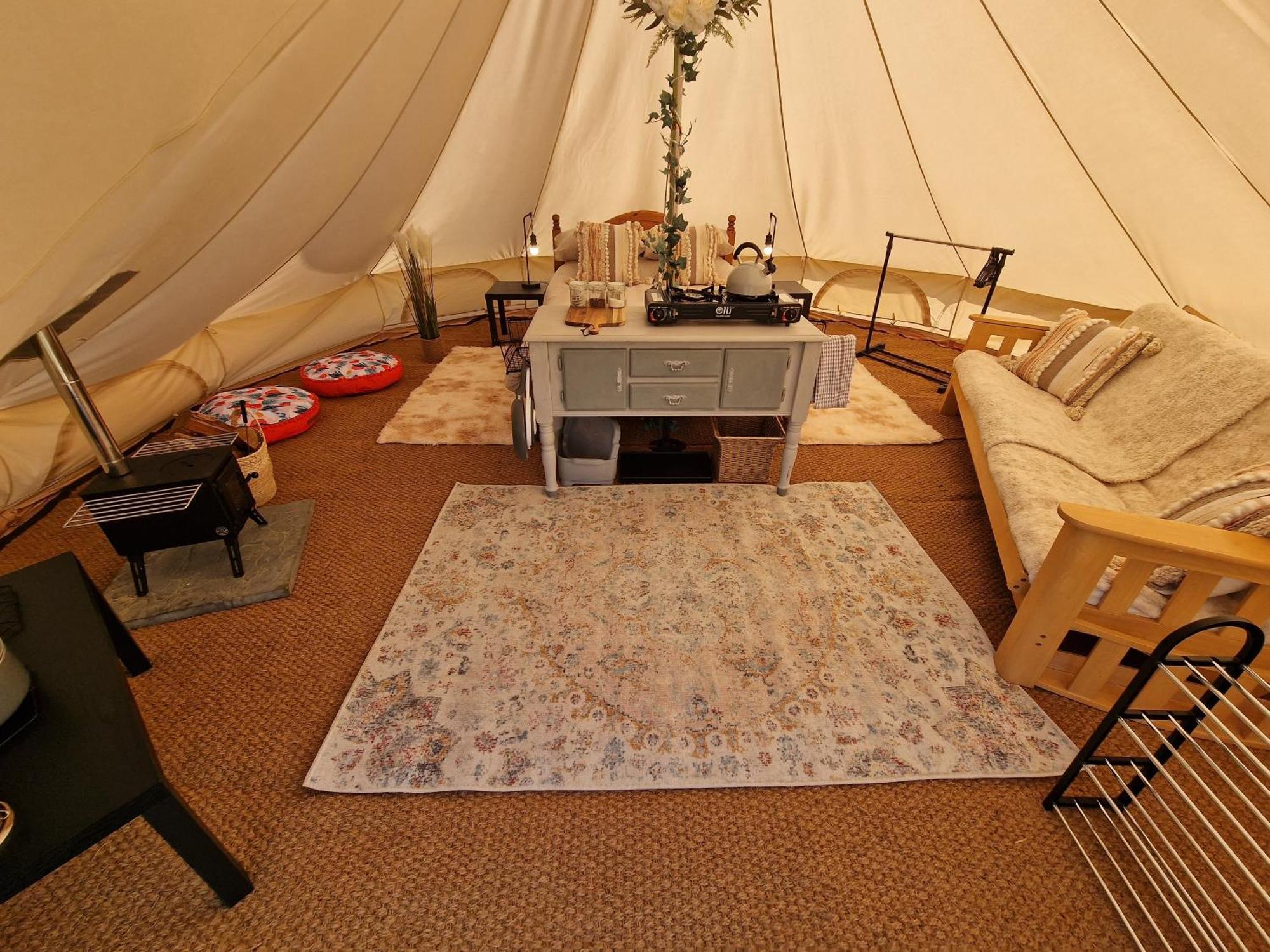 Beautiful 1-Bed Bell Tent In Holyhead Bagian luar foto